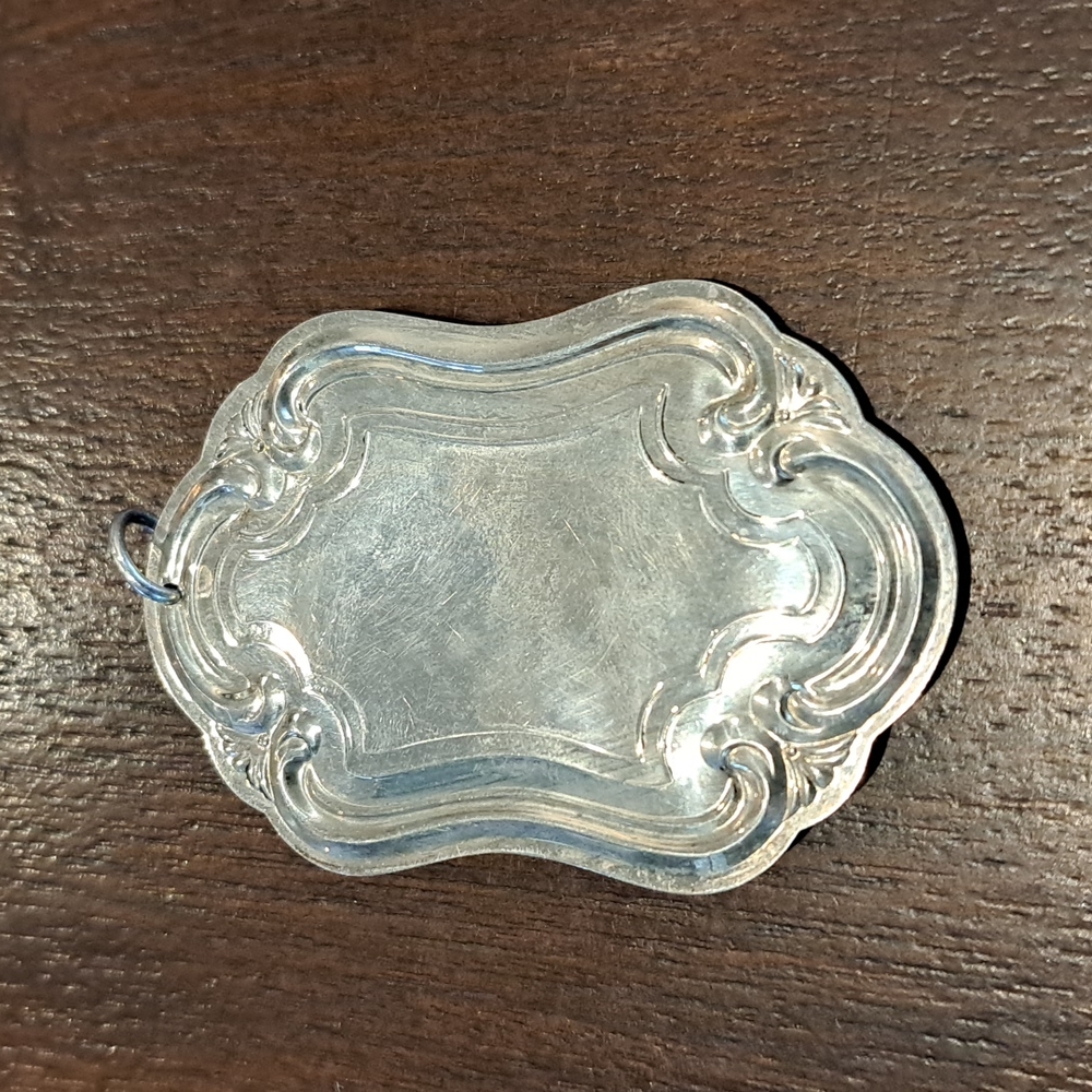 1986 Towle Sterling Floral  Medallion - Picture 2 of 5